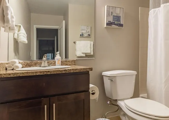Captivating With Pier Views, Pool And Gym Apartamento