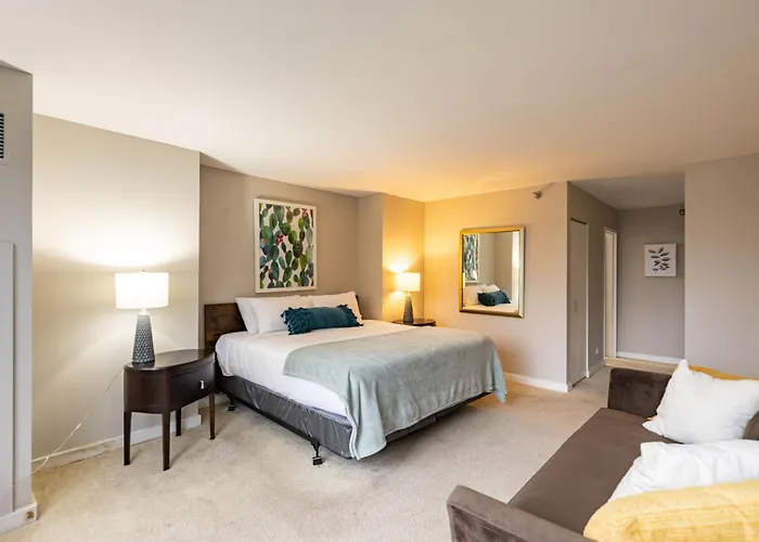 Apartamento Captivating With Pier Views, Pool And Gym