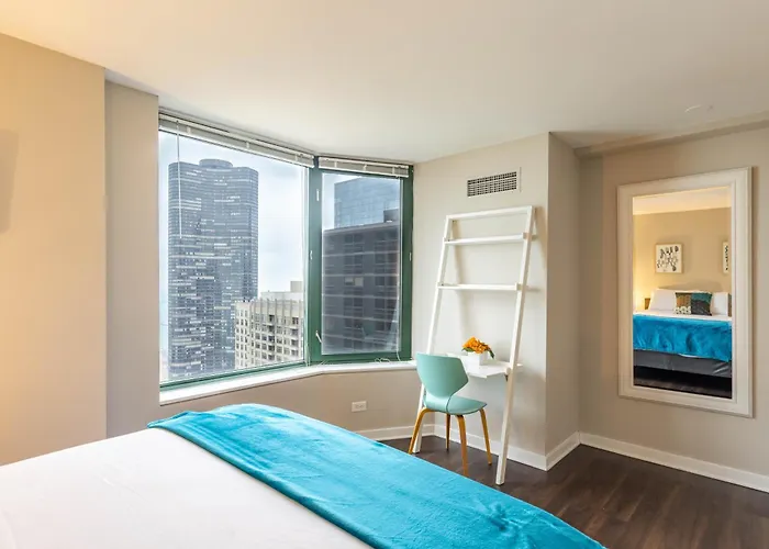 Captivating With Pier Views, Pool And Gym Apartamento Chicago