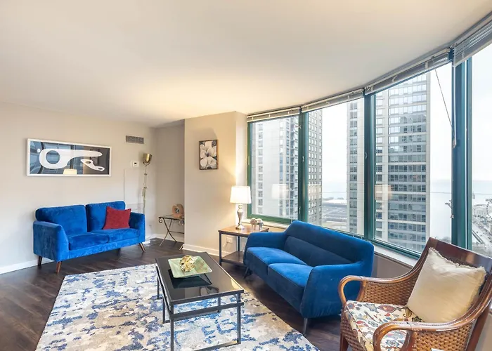 Captivating With Pier Views, Pool And Gym *